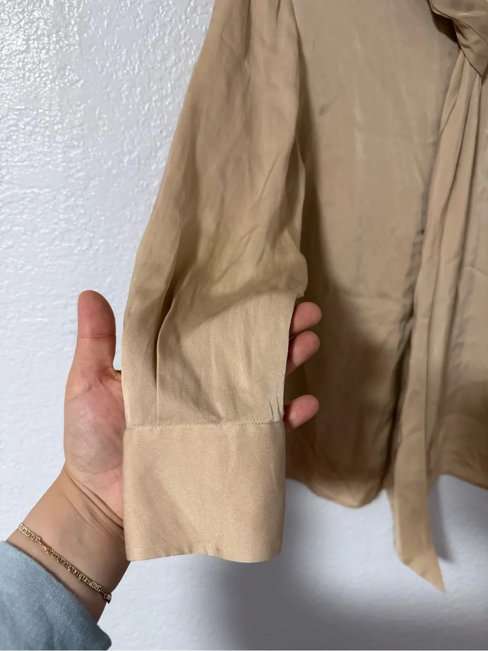 Hugo Boss Womens long sleeve silk Tan Tie-Neck Blouse US 8